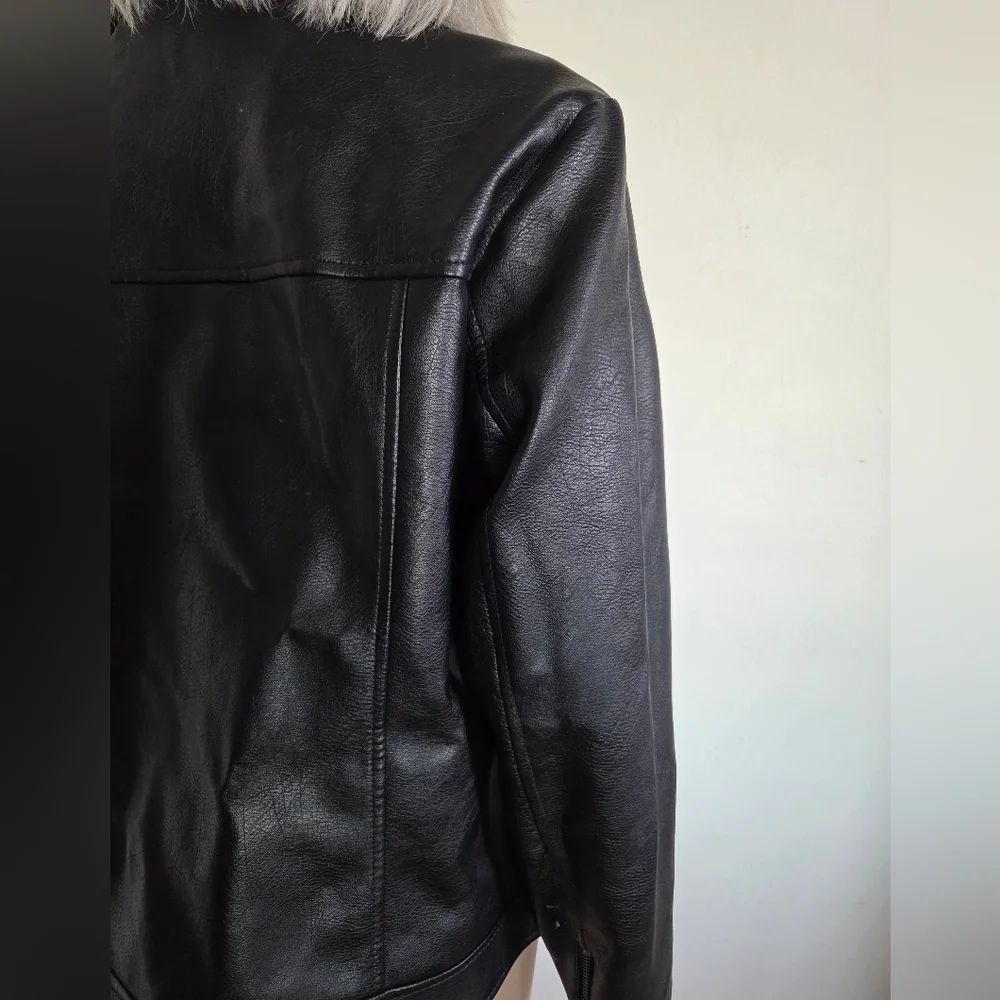 Forever 21 Black Faux Leather Jacket Size 2X - Picture 10 of 11